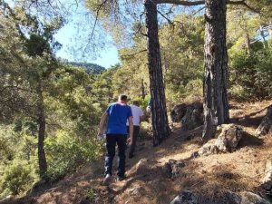 İ̇zmir’de Kaybolan Alzheimer Hastası Yaşlı Kadın Aydın’da Aranıyor