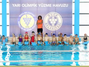 Buca’da İlk Başarılı Kulaç Heyecanı