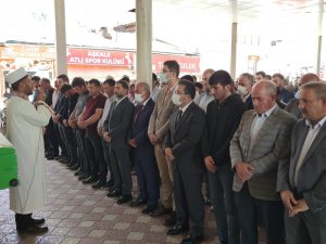 Pompalı Tüfekle Kendini Vurduğu İddia Edilen Öğretim Görevlisi Son Yolculuğuna Uğurlandı