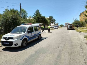 Dikkatsiz Sürücü Çarptığı İki Çocuğu Ağır Yaraladı