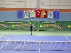 Uluslararası Ataşehir Belediye Başkanlığı Tenis Turnuvası Başladı