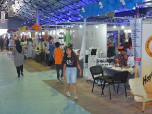 25’inci Kayısı Festivali Fuarına Yoğun İlgi