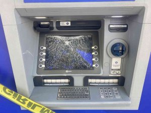 Bursa’da Atm’lere Çirkin Saldırı