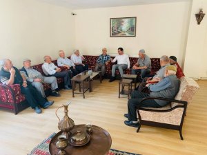 Başkan Hasan Kılca, Emekli Konağı’nda Vatandaşlarla Buluştu