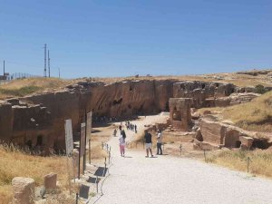 Sıcaklar Arttı, Dara Antik Kenti’ne Ziyaretçi Azaldı