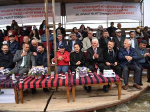 Başkan Yazıcı, Kadırga Yaylası’ndaki Otçu Şenliği’ne Katıldı