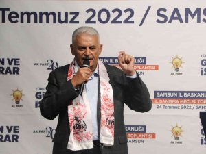 Binali Yıldırım: "Göçmenleri İstismar Konusu Yapmak Ve Siyasi Şekilde Nemalanmak İnsanlık Ayıbıdır"