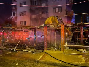 İ̇zmir’de Korkutan Yangın