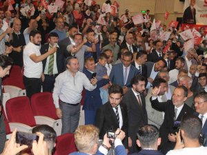 Erbakan: "Chp’li Belediyeler Yüzünden ’Büyükşehir’ Denilince Akla Üç Şey Gelmeye Başladı: Çöp, Çamur, Çukur"