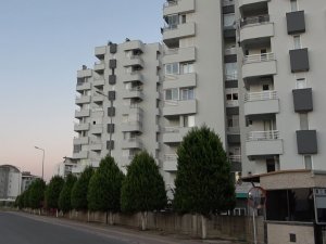 Çöp Evde Kilitli Bulunan Çocuk Sosyal Hizmetlere Teslim Edildi