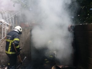 Odunluk Yangını Korkuttu