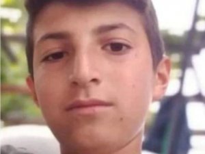 Başkale’de Yıldırımın Çarptığı Çocuk Hayatını Kaybetti
