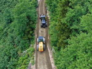 Kırsal Mahallelerde Yol Çalışmaları Devam Ediyor