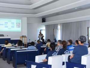 Salihli Belediyesi’nde ’En İ̇yi Narkotik Polis: Anne’ Eğitimi Verildi
