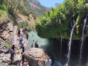 Dağcılar Kaval Şelalesi’ni Gezdi