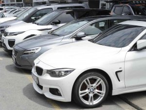 İ̇kinci El Otomobilde Bayram Hareketliliği Yerini Sessizliğe Bıraktı