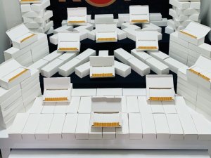 Denizli’de 10 Binlerce Kaçak Tütün Malzemesi Ele Geçirildi
