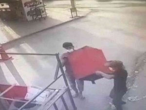 Marketten Hırsızlık Kamerada