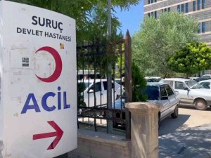 Otomobilin Çarpıp Kaçtığı Çocuk Hayatını Kaybetti