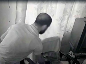 Hırsız Hayatının Şokunu Yaşadı: Önce Kameraya Sonra Polise Yakalandı