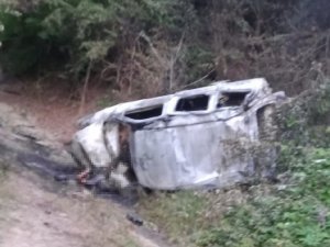 Şarampole Yuvarlanan Aracın Sürücüsü Yanarak Hayatını Kaybetti