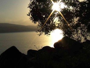 Çıldır Gölü’nde Kartpostallık Gün Batımı