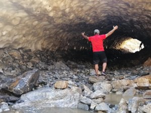Binboğa Dağlarında Kar Tüneli Keşfedildi