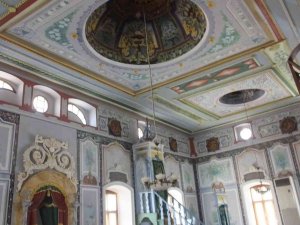 Rum Ustalar Ve Bulgar İşçilerin Yaptığı Tarihi Cami Süslemeleriyle Dikkatleri Çekiyor