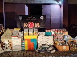 Ağrı’da Kargoyla Gönderilmeye Çalışılan Kaçak Ürünler Ele Geçirildi