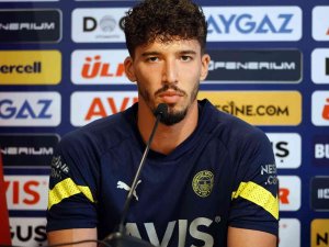 Altay Bayındır: “Sahada Her Şeyimizi Vermemiz Gerekiyor”