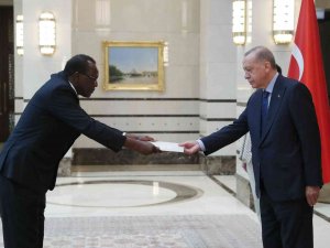 Sudan Büyükelçisi Eltayeb, Cumhurbaşkanı Erdoğan’a Güven Mektubu Sundu