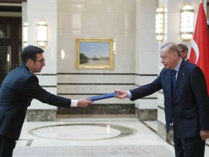 Kosova Büyükelçisi Vrenezi, Cumhurbaşkanı Erdoğan’a Güven Mektubu Sundu
