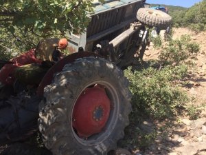 Traktörün Devrilmesi Sonucu Ağır Yaralan Kadın Hayatını Kaybetti