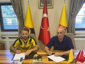 İ̇stanbulspor, Patrick Ebert’i Kadrosuna Kattı