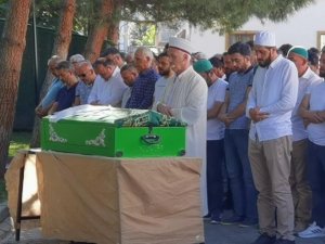 4 Yaşındaki Ahsen Gözyaşları Arasında Toprağa Verildi