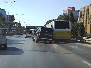 Maltepe’de Makas Atarken Görüntülendi, Dakikalar Sonra Kaza Yaptı