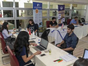 Mersin’de ’Yks Tercih Danışmanlık Günleri’ Başladı