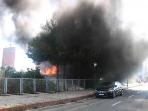 Kyk Lojmanlarındaki Bina Alev Alev Yandı