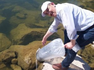 Şuhut’ta Baraj Ve Göletlere 85 Bin Adet Yavru Balık Bırakıldı