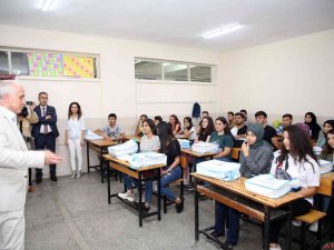 Akdeniz Belediyesi Etüt Merkezinden Tercih Yapacak Gençlere Destek