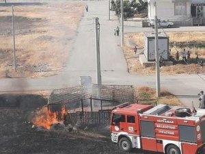 Anız Yangını Ağıla Sıçradı