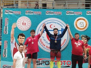 Sivaslı Halterci Türkiye İkincisi Oldu