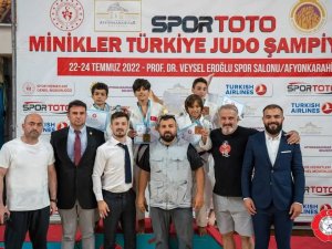 Afyonkarahisar’dan Madalyalarla Döndüler
