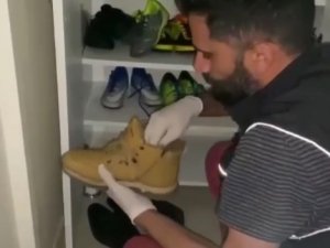 Elazığ’da Ayakkabı İçerisine Zulalanmış Uyuşturucu Ele Geçirildi: 2 Gözaltı