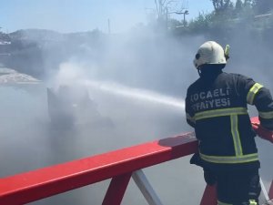 Dere Yatağında Alev Alev Yanan Kepçeyi İtfaiye Söndürdü