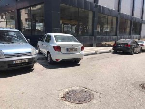 Kaldırıma Çıkarak Park Eden Sürücüye Tepki