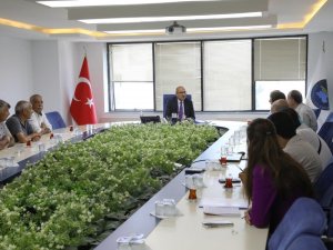 Başkan Vekili Aydın, Vatandaşlarla Buluşmalarını Sürdürüyor
