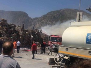 Söke’deki Kipaş Kağıt Fabrikası’nda Yangın
