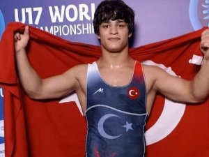 Samsunlu Güreşçi Dünya Şampiyonu Oldu