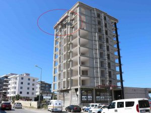 Samsun’da 9. Kattan Düşen İnşaat İşçisi Ağır Yaralandı